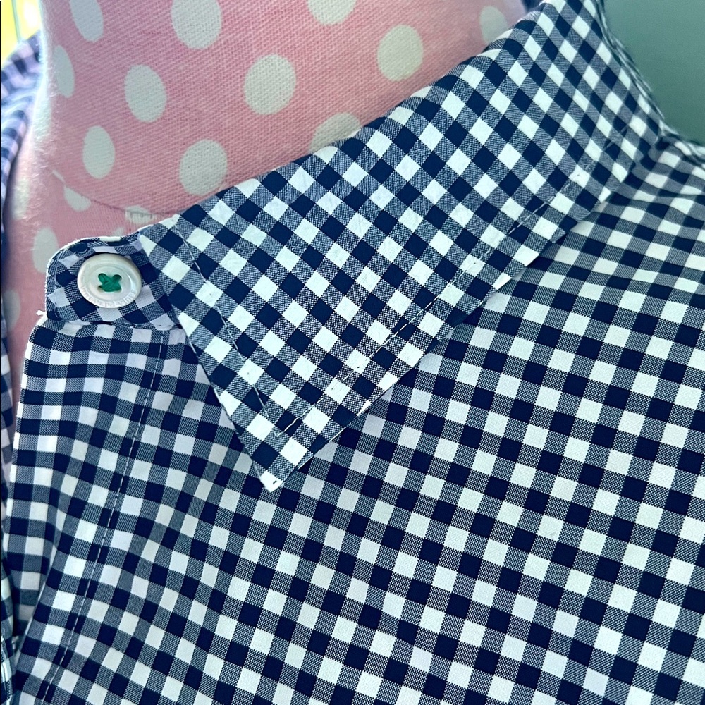 Vineyard Vines Performance Button Down Size 14 - image 3